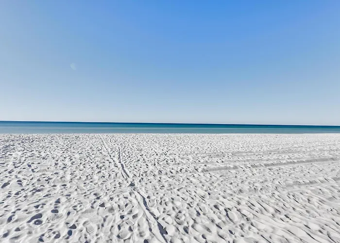 Pcb Studio W/ Private Patio: Steps To Beach!