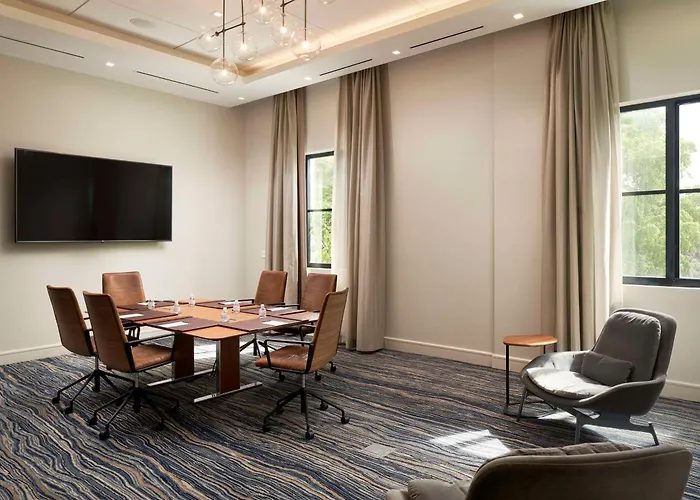 Thesis Hotel Miami Coral Gables, Curio Collection By Hilton