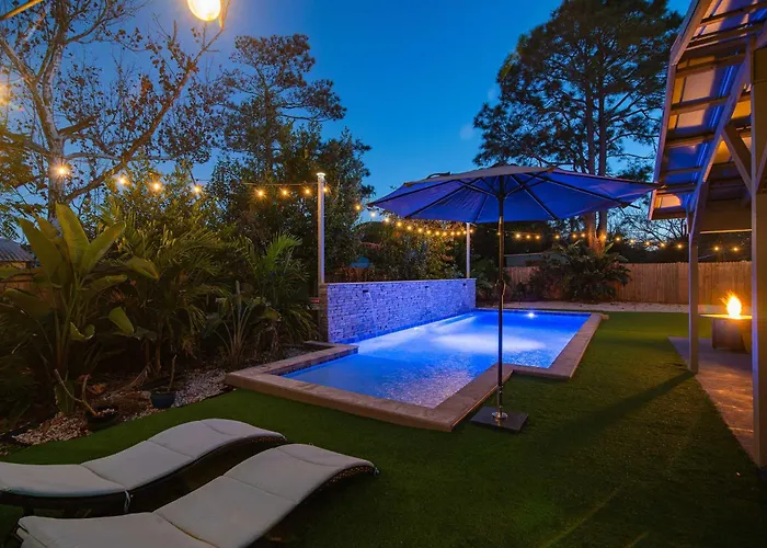 Coastal Home W/ Heated Pool: Mins To Beach & Mayo!