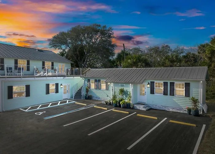 Waterside Condo In Sebastian