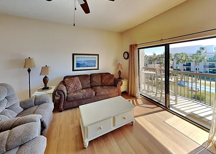Ocean Village Club Q32