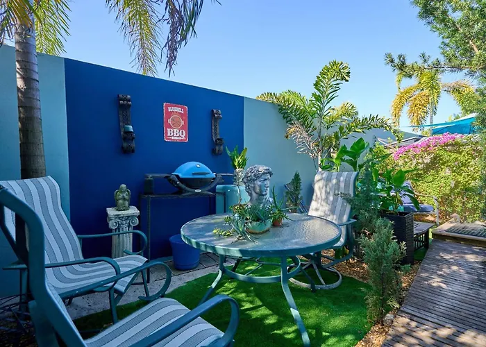 Blue Bell Apartment Hotel