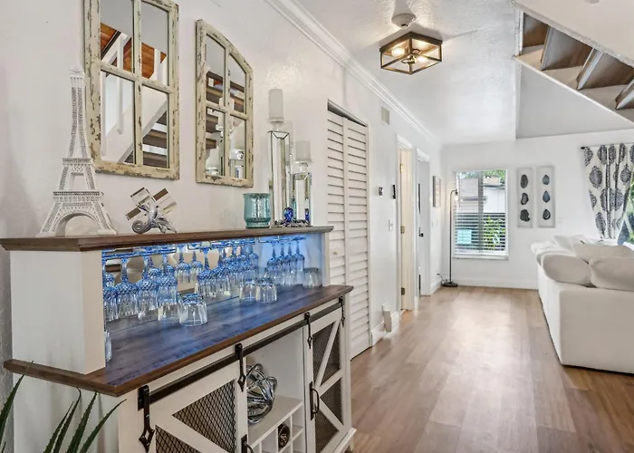 Dazzling Delray
