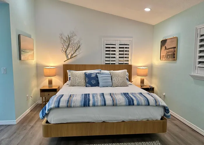 Vero Oaks Stroll To Beach Includes Mini Golf And Jacuzzi