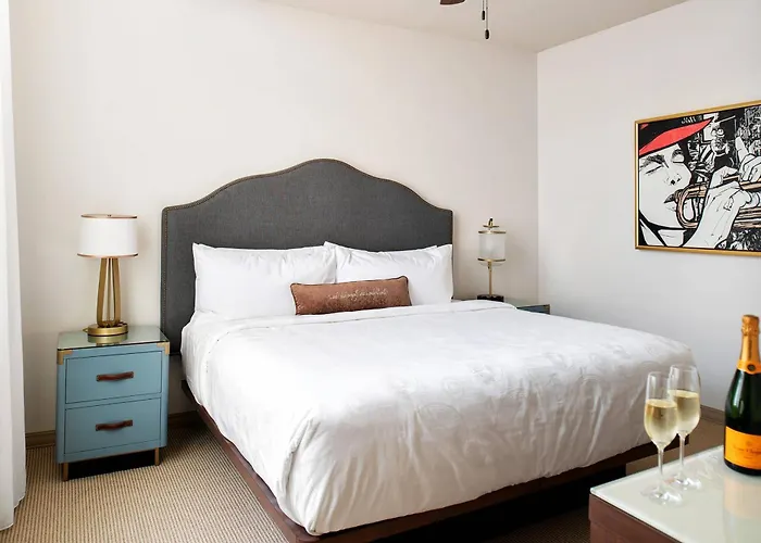 Fenway Hotel, Autograph Collection