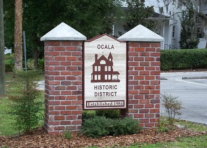 Kemp Estate Carriage House | Downtown Ocala 2/1