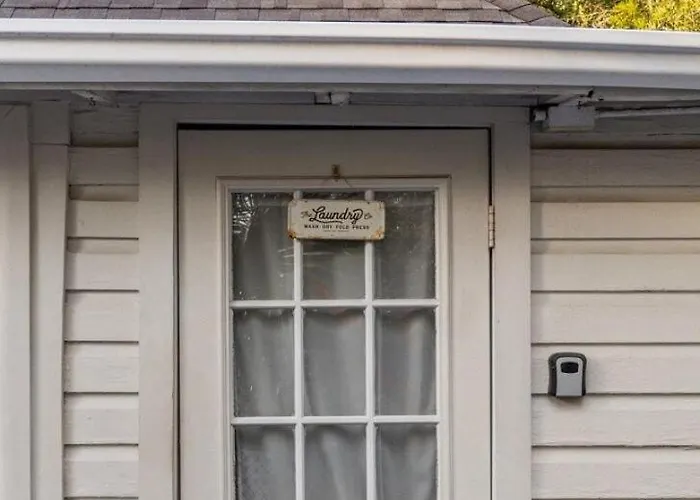 Kemp Estate Carriage House | Downtown Ocala 2/1