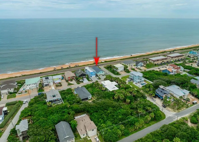 Steps From Flagler Beach 2-Br Condo, Pet-Friendly W Balcony