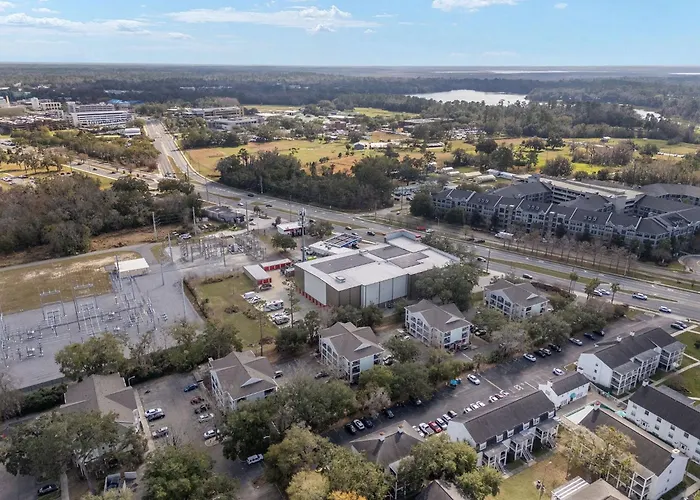 Cozy Uf Condo - Near Shands Uf Va On Archer Road !