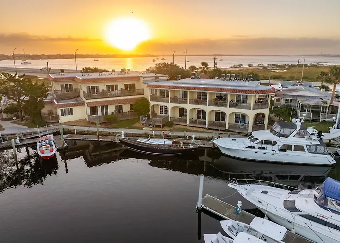 Inn At Camachee Harbor By Coolvacay