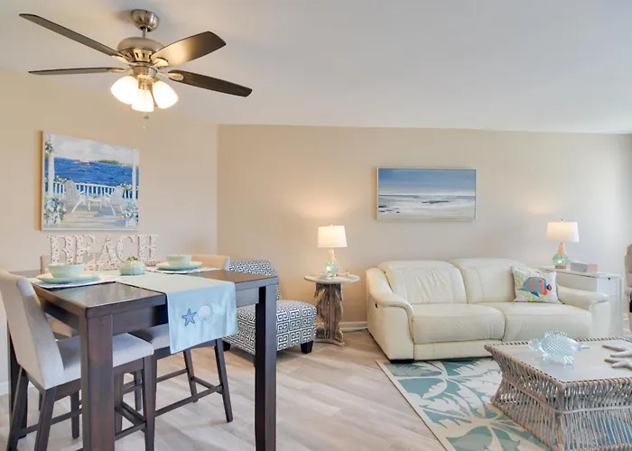 Walk To Bradenton Beach: Gulf-View Home W/ Lanai