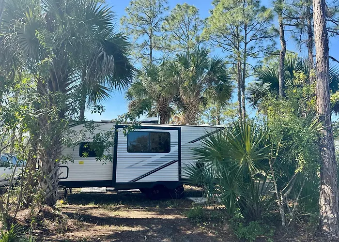Cozy New Camper On Lake Front & Access To Fishing