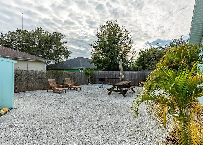 Close To Clearwater Beach And Honeymoon Island!