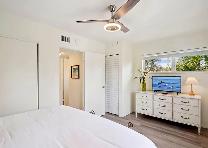 Beach Quarters #5