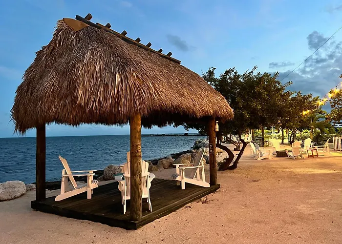 Villa Valbuena Gem Key Largo 2 Kings Marina Pickleball Tennis 3 Pools Remodeled 2025