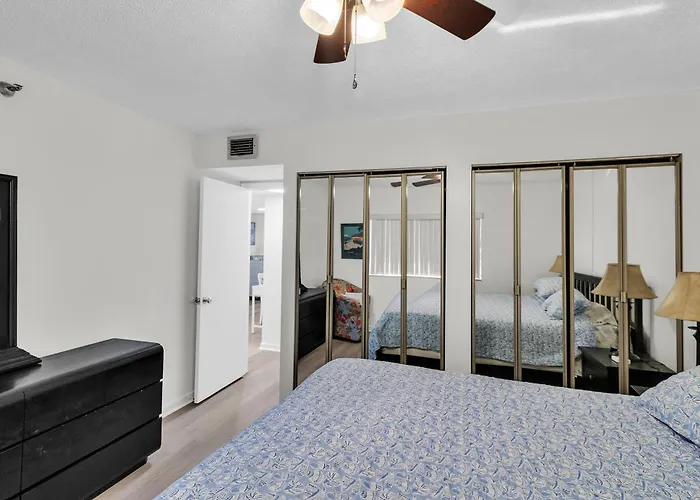 Freshly Renovated Gulf Front Condo With Hot Tub & Sunset Views