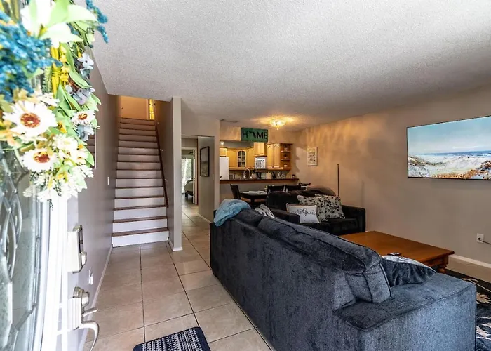 Spacious 3 Bedroom Near Nas Jax L Bbq Wifi Directv