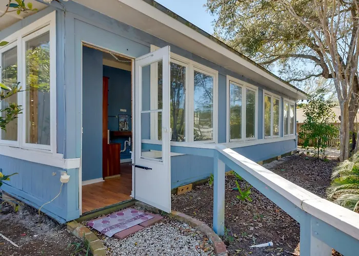1 Mi To Fishing Pier: Apalachicola Bay Getaway!