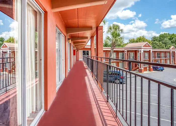 Oyo Hotel Mustang Silver Spring Fl
