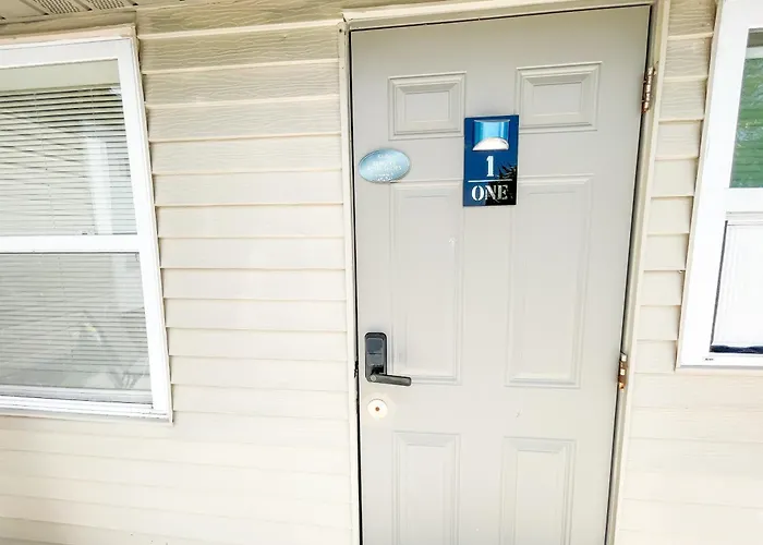 Beautiful Room In Prime Location