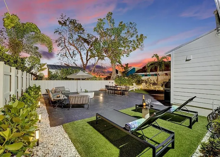 Casita Lake Worth - Beach Life!