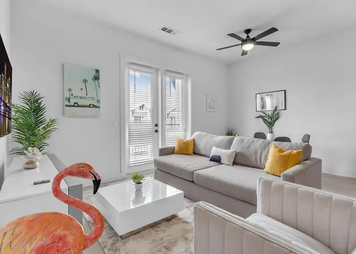 Beach Bliss Modern 3 Bed Oasis Mins From Shore