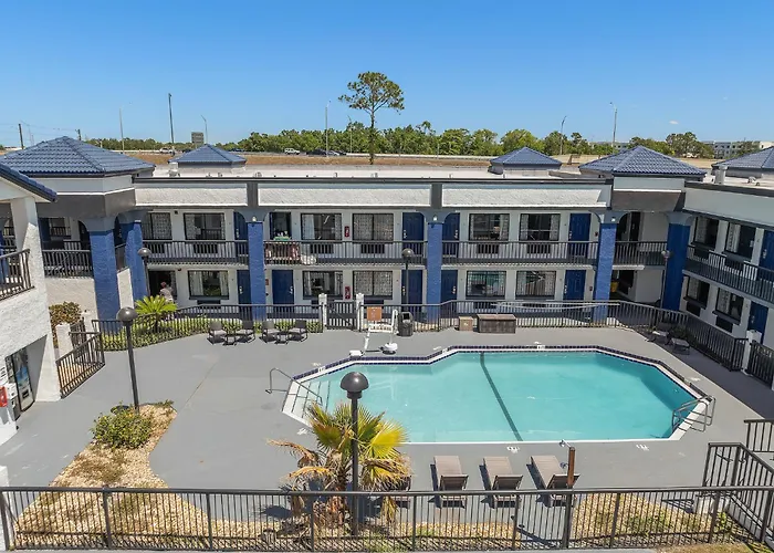 Baymont By Wyndham Orlando East