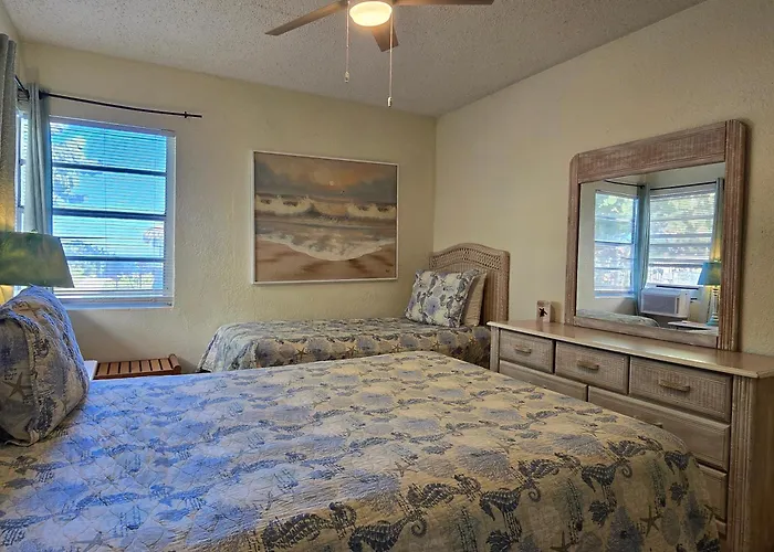 Oceanfront Sea Scape Motel