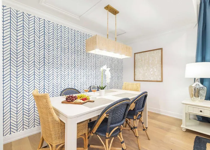 Designer Condo W Oceanfront & Walk To Worth Ave