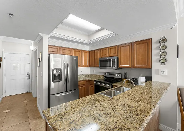 Beautiful Destin Beach View Condo