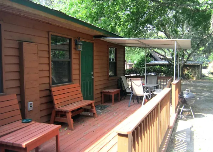 Riverside Lodge Resort