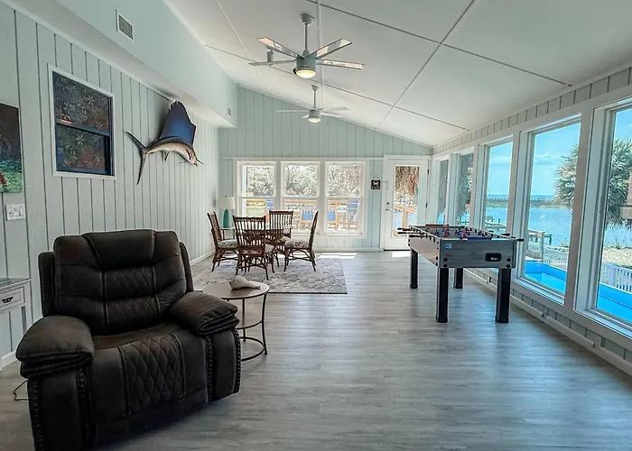 Spacious House- Deep Water Dock Pool Golf Cart Rental Available