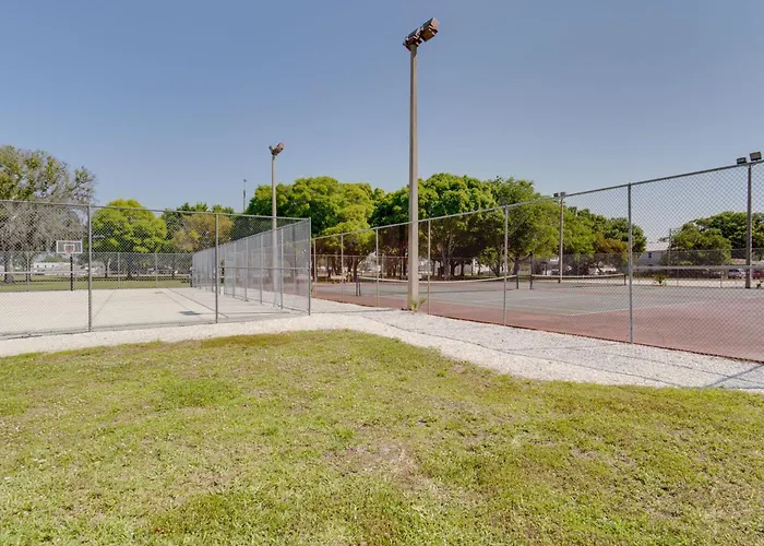 2 Mi To Riverwalk: Palmetto Gem W/ Fire Pit & Bbq