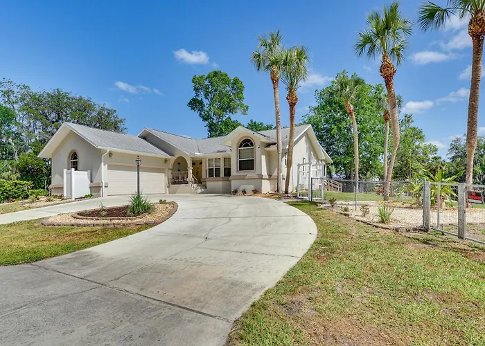 Canal-Front Retreat In Crystal River!