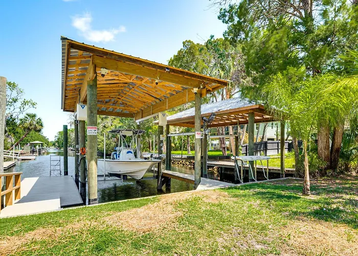 Canal-Front Retreat In Crystal River!