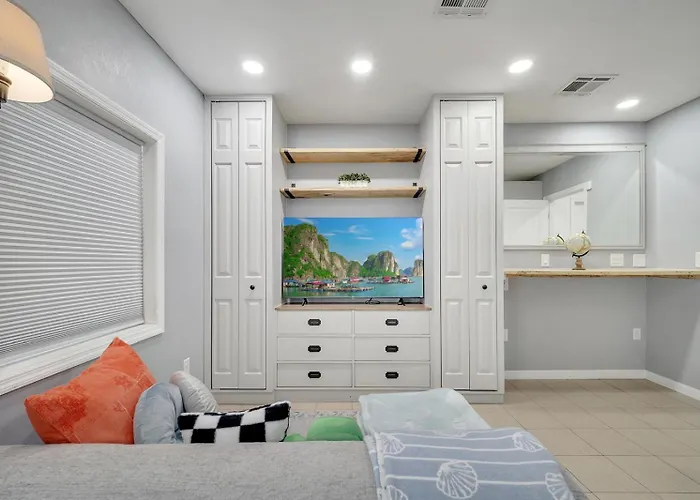 Entire House With Hot Tub Close To Orlando Disney And Beach