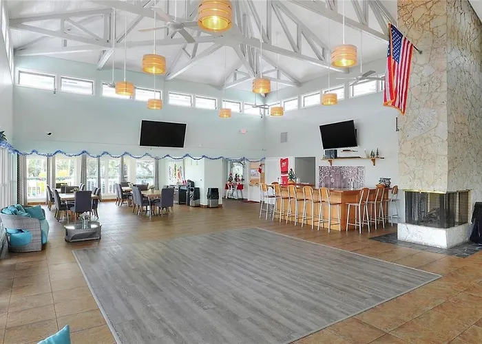 Dockside Nook -Waterfront, Dock, Heated Pool