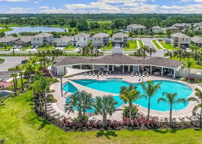Family Retreat Near Tampa, Orlando & Beaches