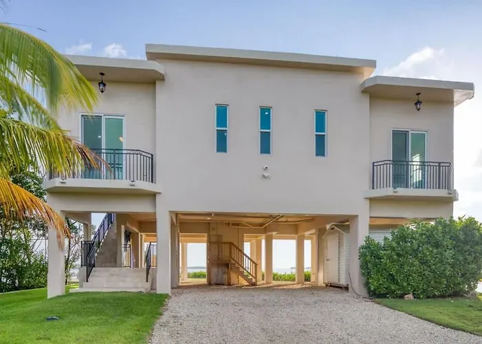 Luxurious Key Largo Oceanfront 3 Bed 3 5 Bath Suite