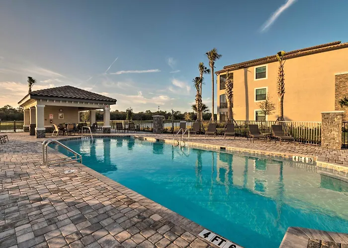 Balcony W/ Course View: Lakewood National Getaway