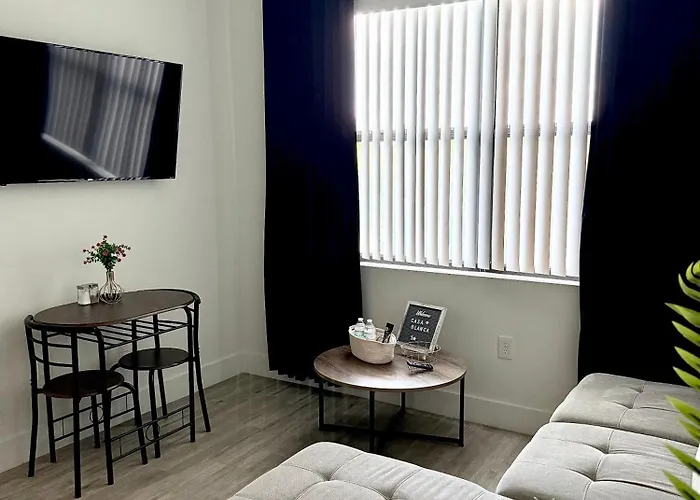 Casa Blanca Private Suite