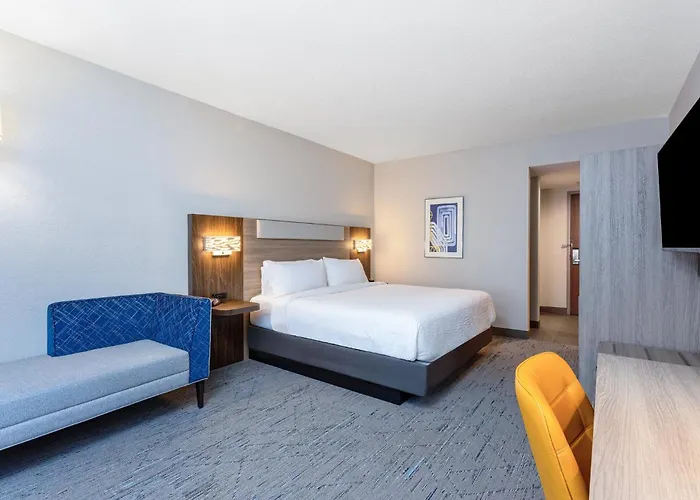 Holiday Inn Express & Suites Palm Coast - I-95