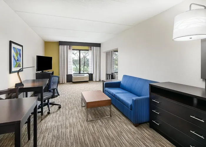 Holiday Inn Express & Suites Jacksonville South East - Medical Center Area By Ihg