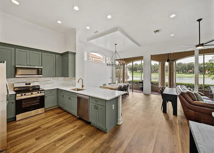 Lake Jovita Golf Course Villa