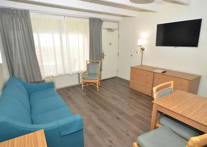 Days Inn & Suites By Wyndham Jekyll Island