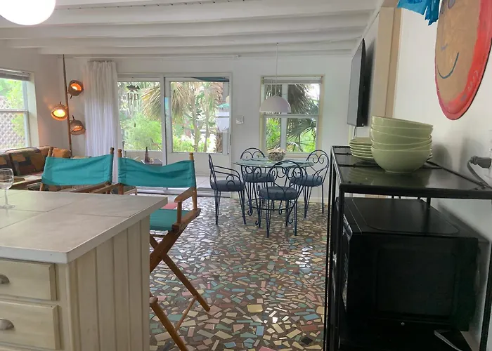 Oleander Cottage- In The Heart Of Flagler Beach And Steps To The Beach!