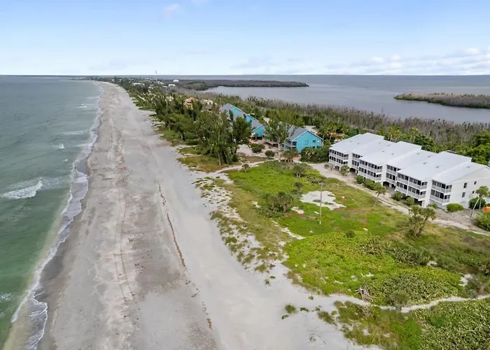 2004 Beach Villa - Captiva Two Bedroom Premier Beachfront Residence