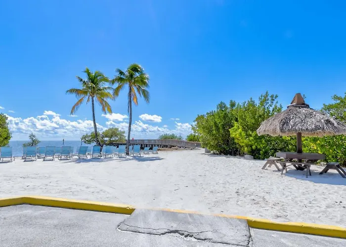Marina And Ocean View 2 Bed 2 Bath End Unit 4201