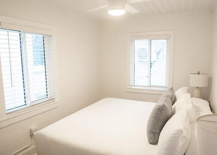 The Molloy - A Boutique Beach Resort