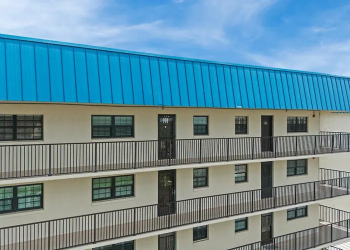 Stunning 2Bd 2Ba Condo - Ocean Front Complex In New Smyrna Beach